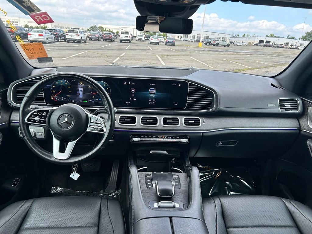 Used 2022 Mercedes-Benz GLS 450 4MATIC image 15