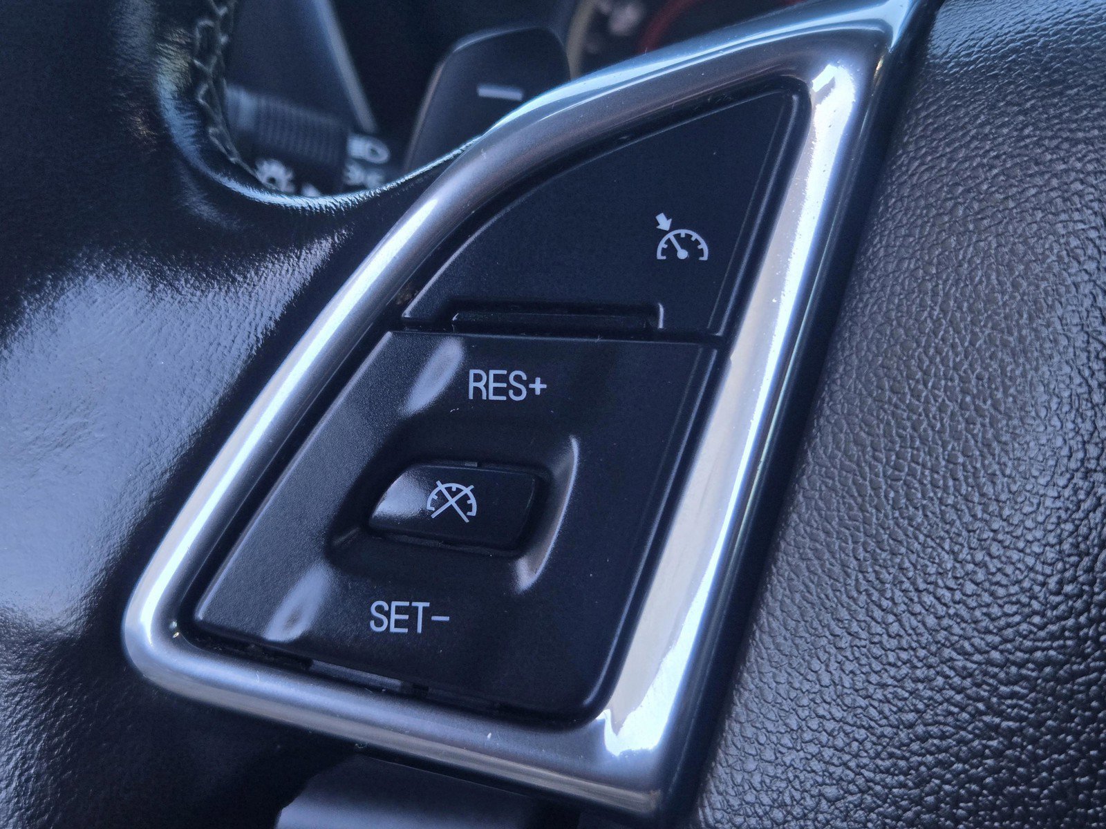 Used 2023 Chevrolet Camaro LT RWD image 15
