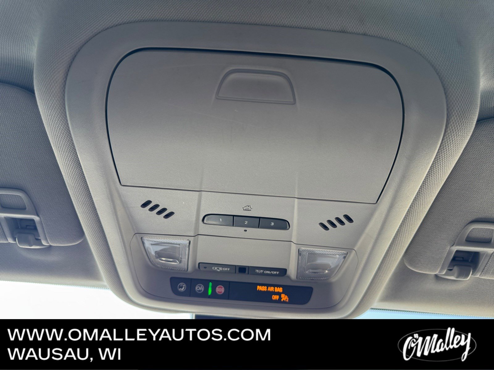 Used 2020 GMC Terrain SLT w/ Preferred Package image 24