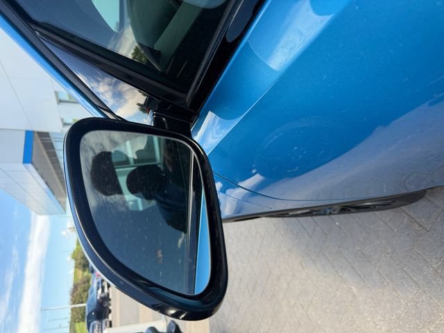 Used 2027 Chevrolet Bolt RS w/ Technology Package FWD image 10