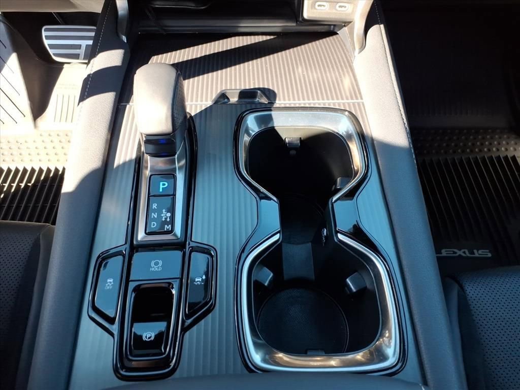 Certified 2024 Lexus RX 500h F Sport image 21