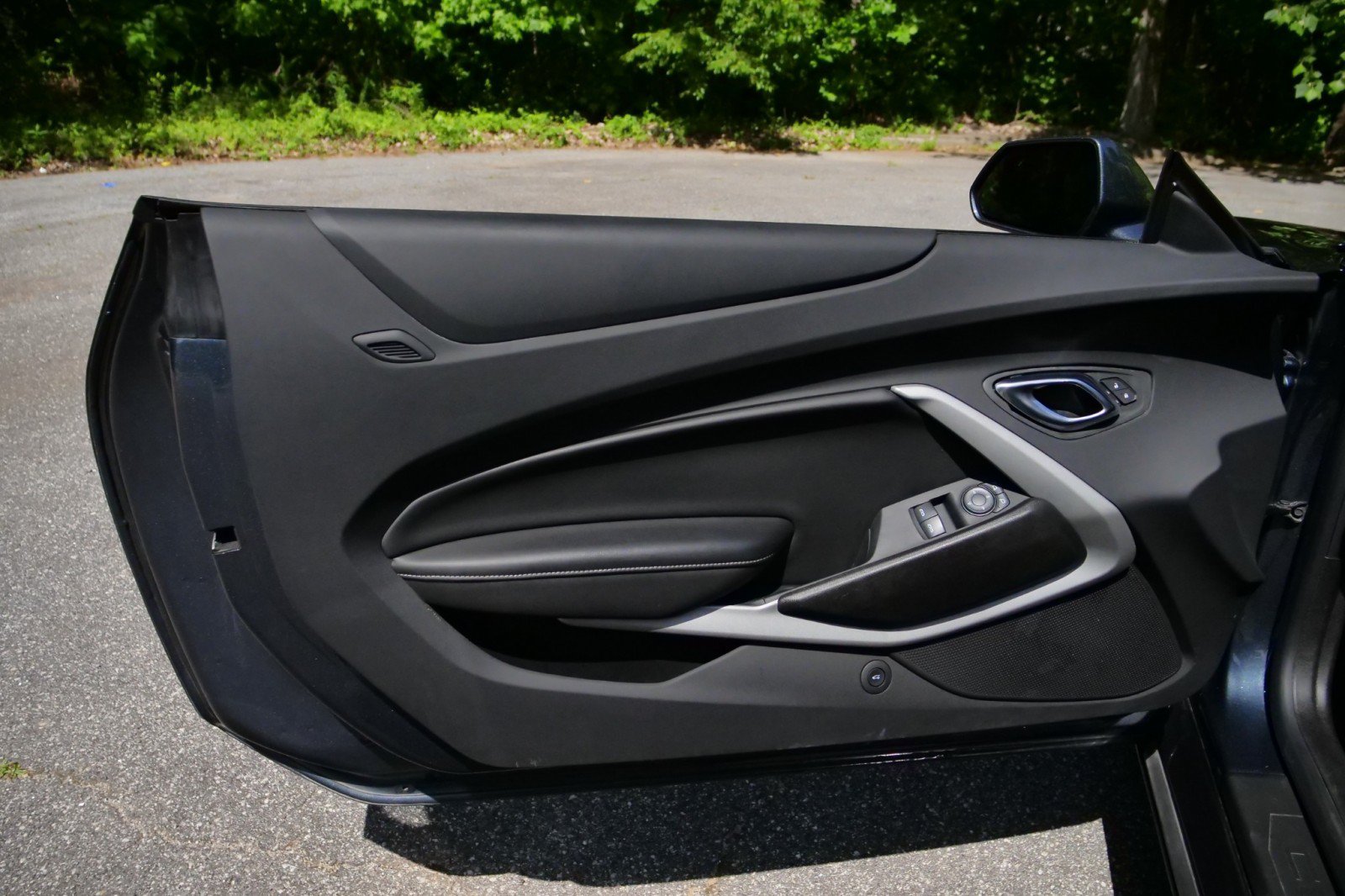 Used 2022 Chevrolet Camaro LT RWD image 24