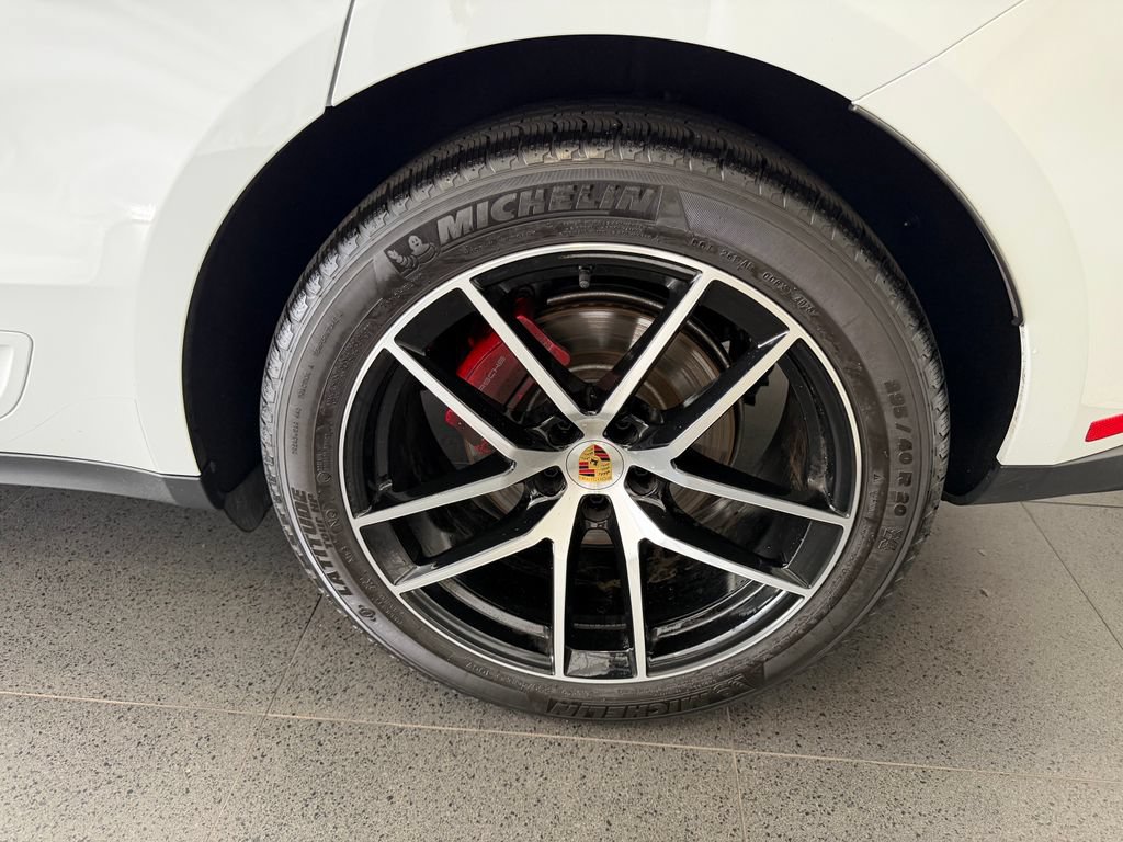 Certified 2026 Porsche Macan S AWD/4WD image 11