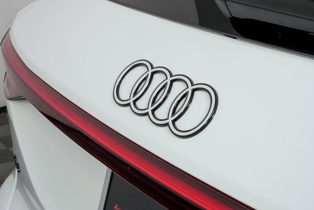 Certified 2025 Audi Q6 e-tron Premium image 35