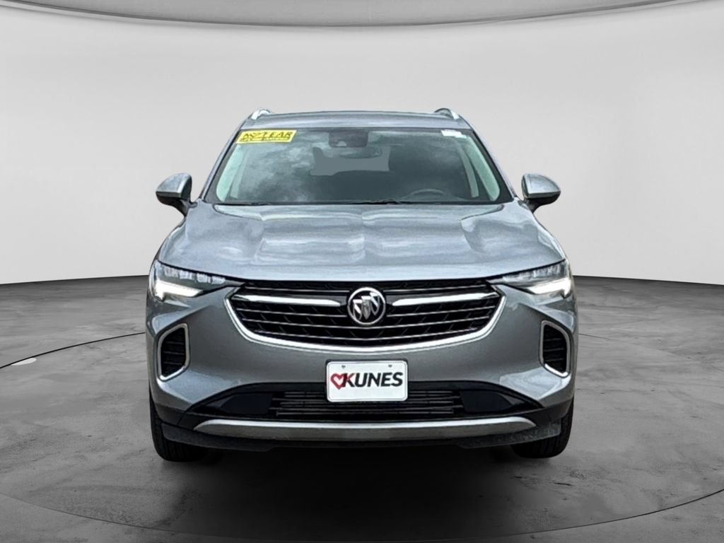 Used 2023 Buick Envision Essence AWD/4WD image 2