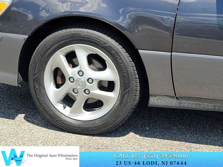 Used 2000 Lexus ES 330 FWD image 12