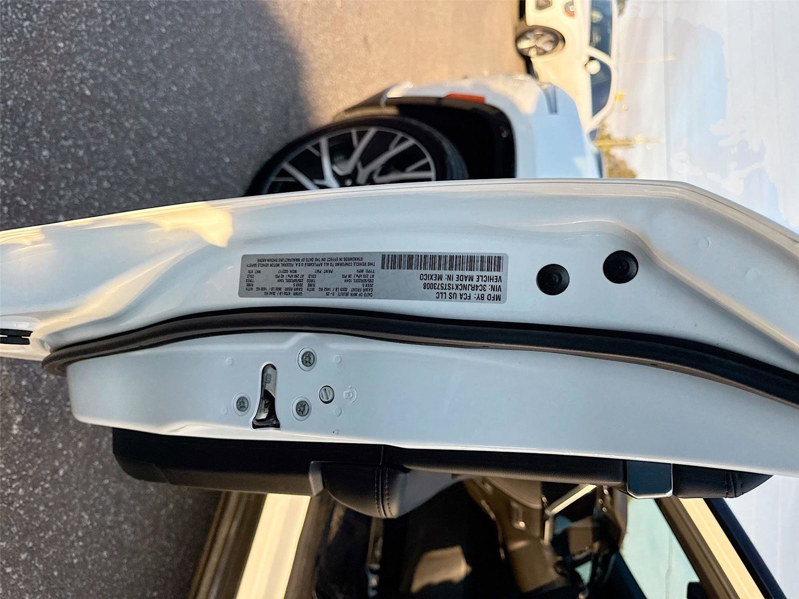 Used 2025 Jeep Wagoneer S Limited image 32