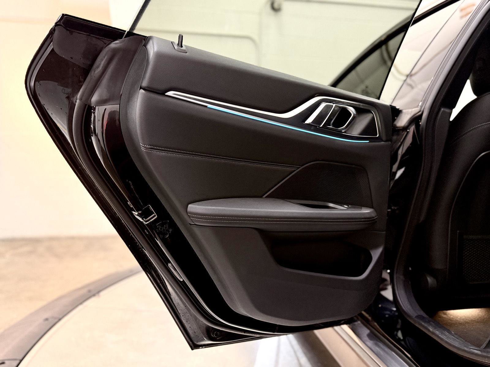 Used 2023 BMW i4 eDrive35 image 14