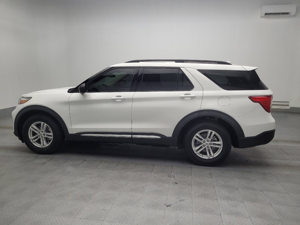 Used 2020 Ford Explorer XLT w/ Equipment Group 202A image 3