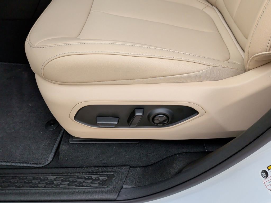 New 2025 Jeep Grand Cherokee Limited image 14