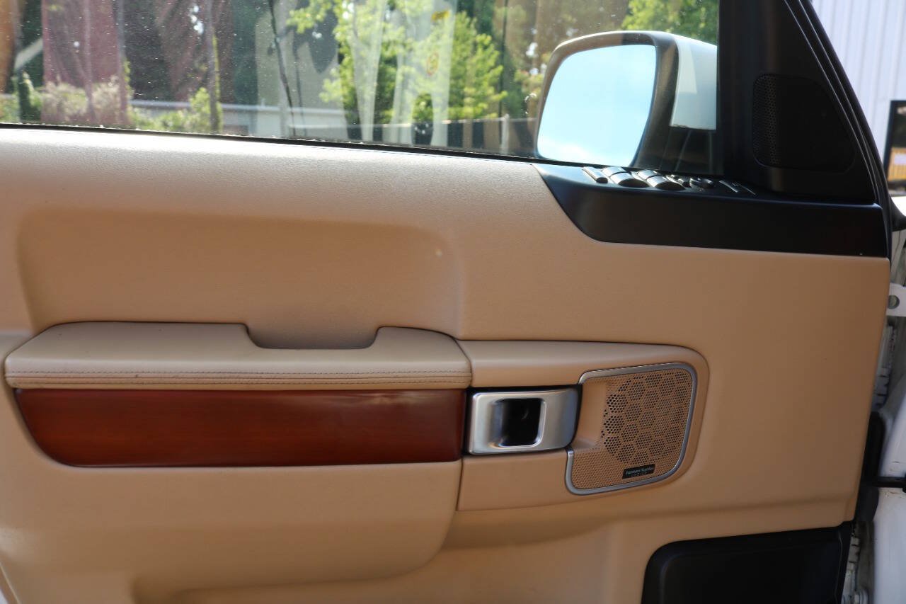 Used 2011 Land Rover Range Rover HSE AWD/4WD image 41