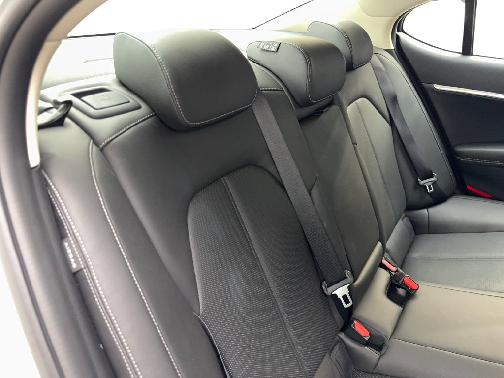 Used 2026 Genesis G70 2.5T RWD image 37