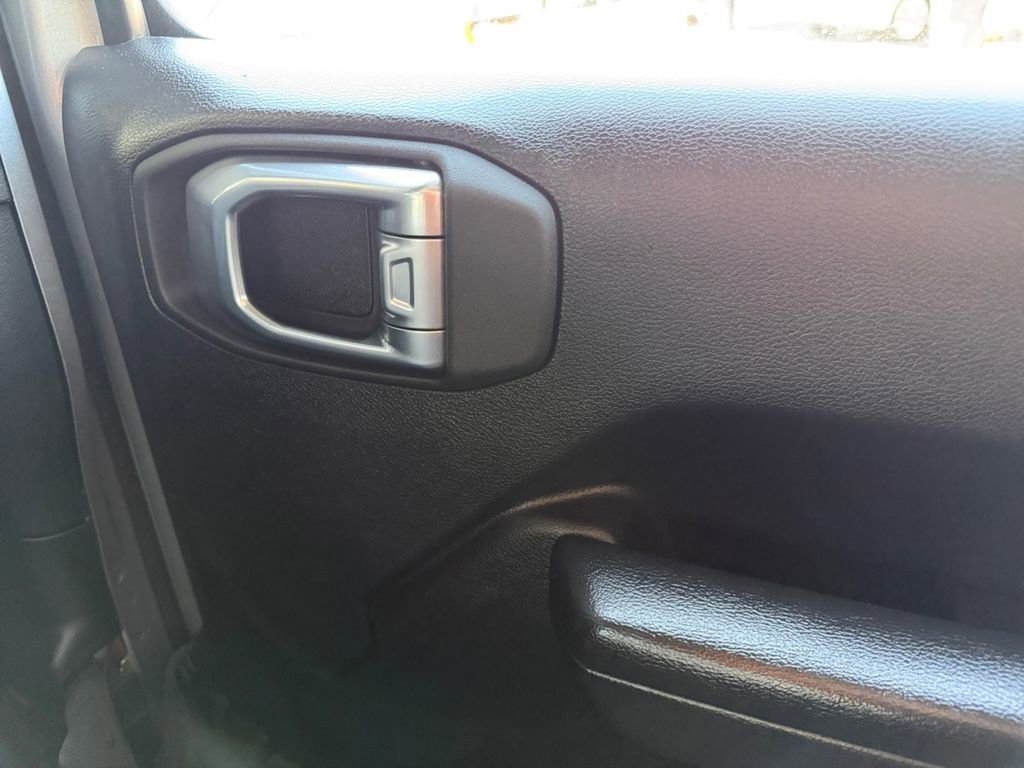 Used 2021 Jeep Wrangler Unlimited Rubicon 4xe image 41