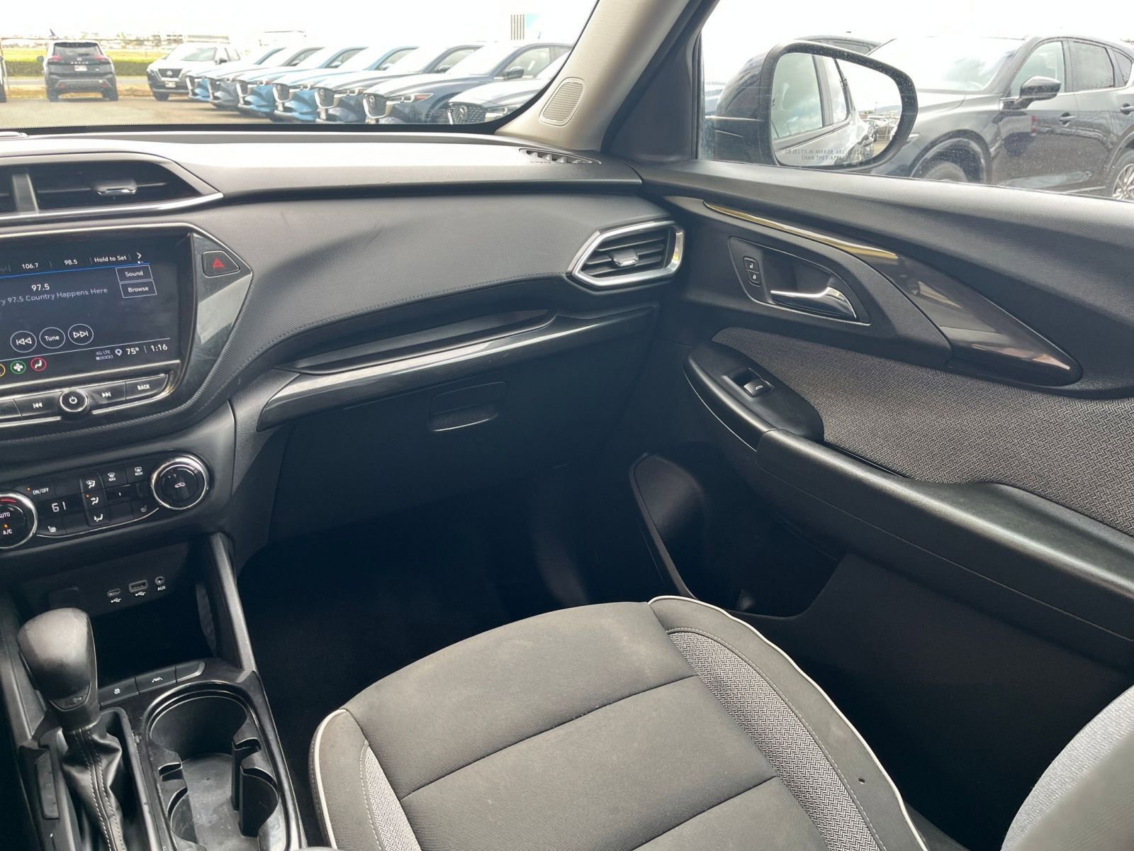 Used 2023 Chevrolet TrailBlazer LT w/ Convenience Package image 35