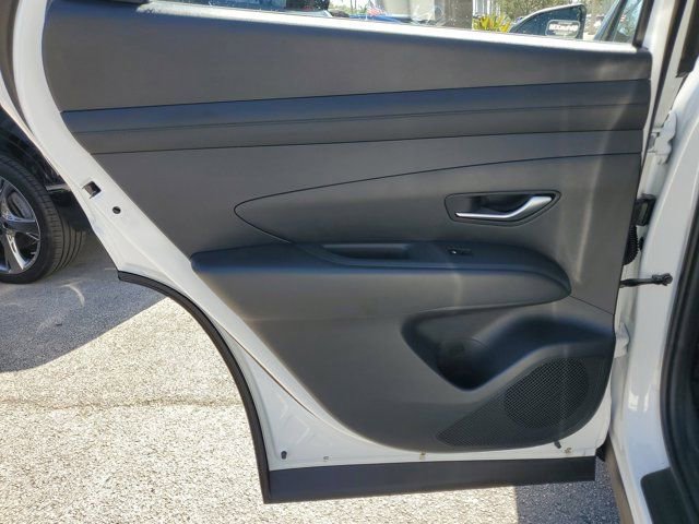Certified 2026 Hyundai Tucson SE image 9