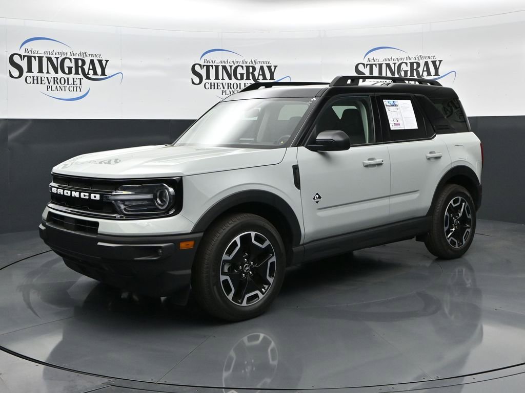Used 2023 Ford Bronco Sport Outer Banks w/ Tech Package image 3