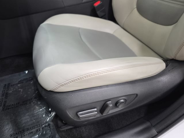 Certified 2020 Toyota RAV4 XLE Premium AWD/4WD image 26