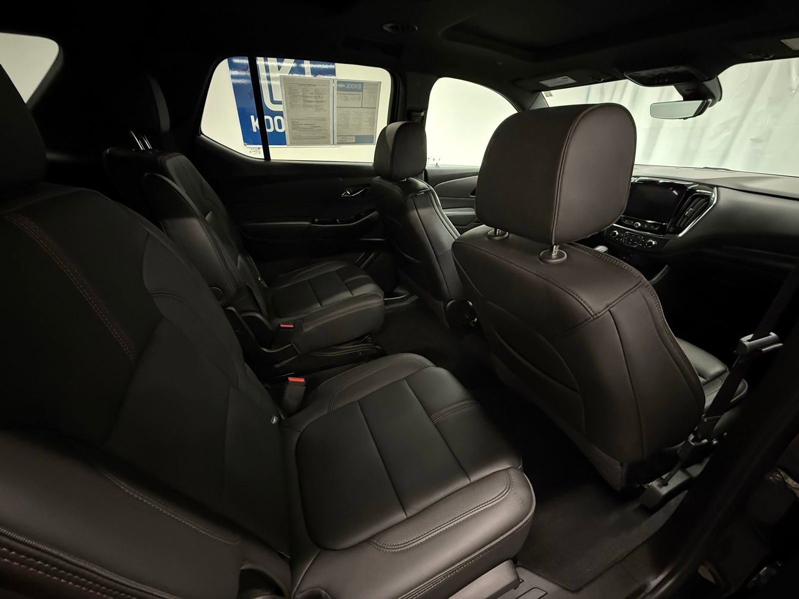 Used 2023 Chevrolet Traverse RS w/ LPO, Floor Liner Package image 6