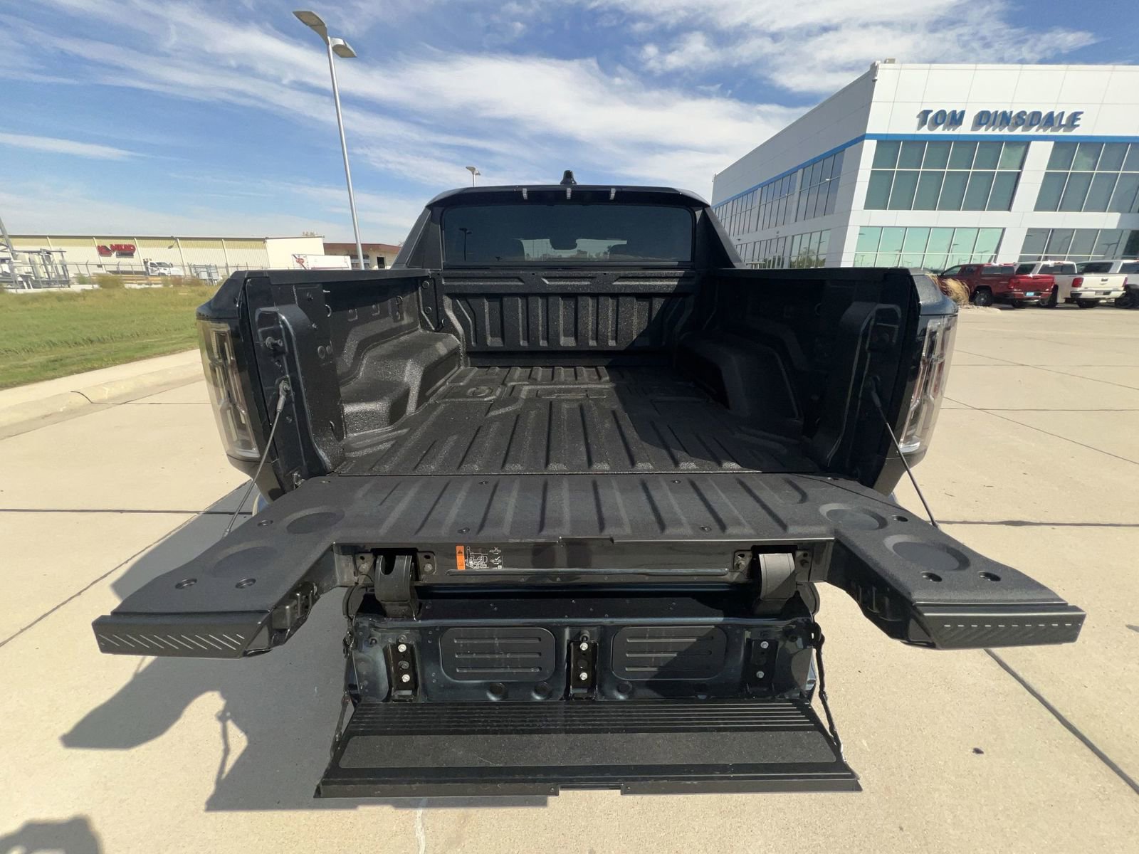 New 2026 GMC Hummer EV 4x4 Crew Cab image 25