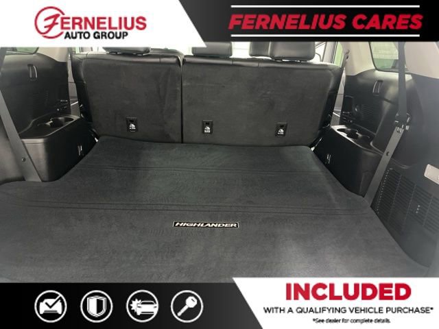 Used 2017 Toyota Highlander XLE w/ Carpet Mat Package AWD/4WD image 22