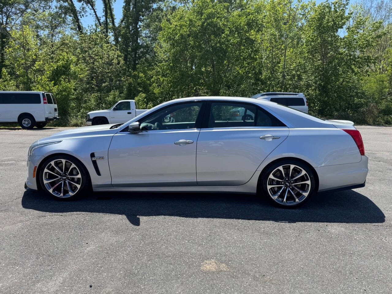 Used 2016 Cadillac CTS V w/ Luxury Package RWD image 9