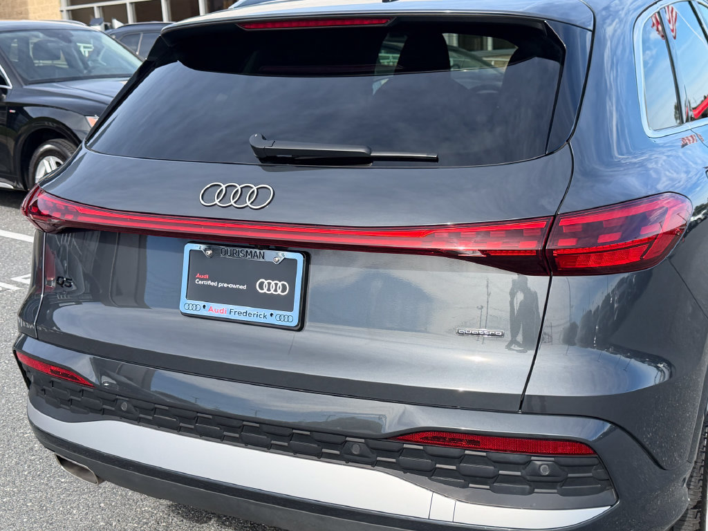 Certified 2025 Audi Q5 Premium Plus w/ Premium Plus AWD/4WD image 11