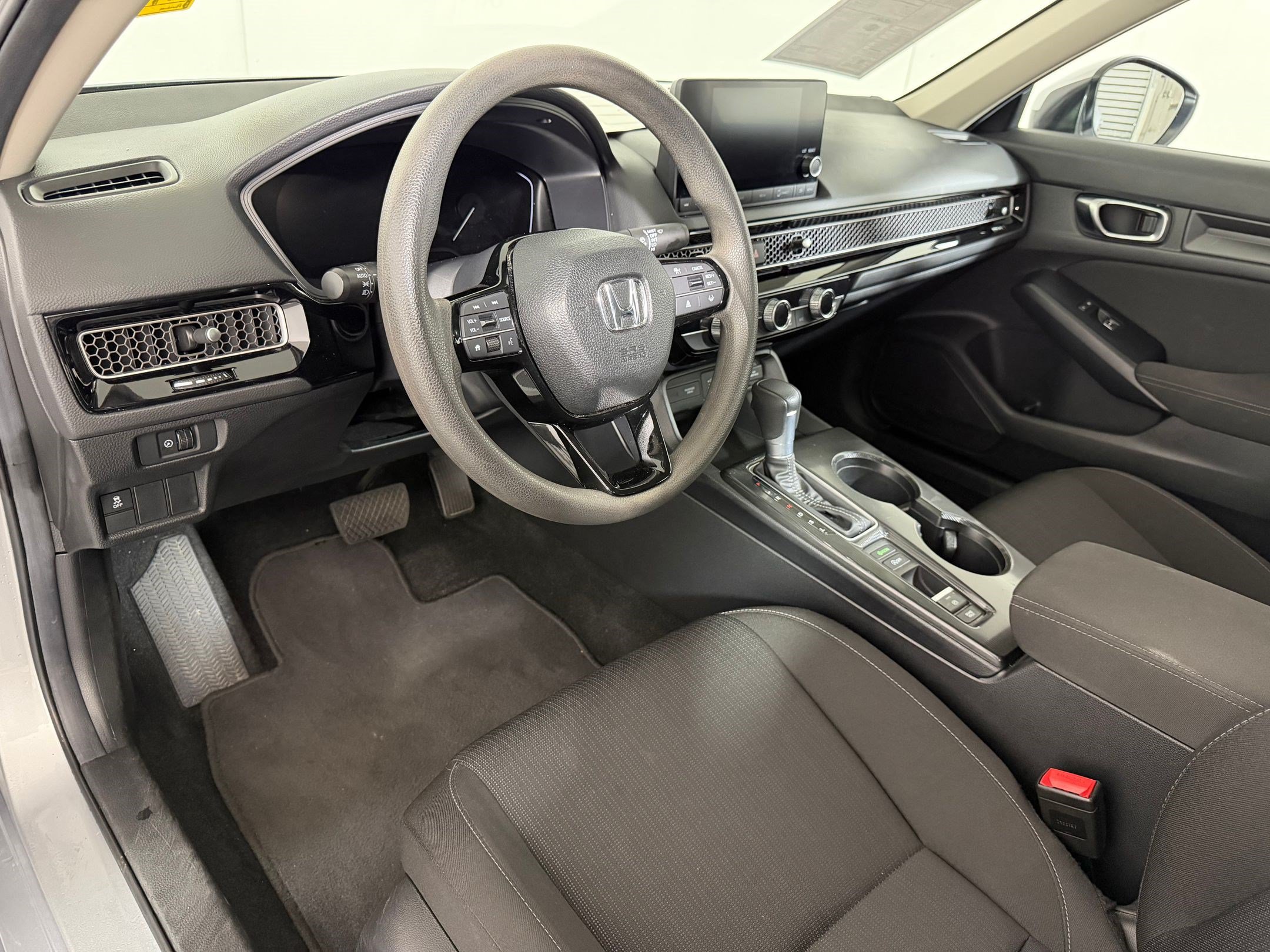 Certified 2025 Honda Civic LX image 3