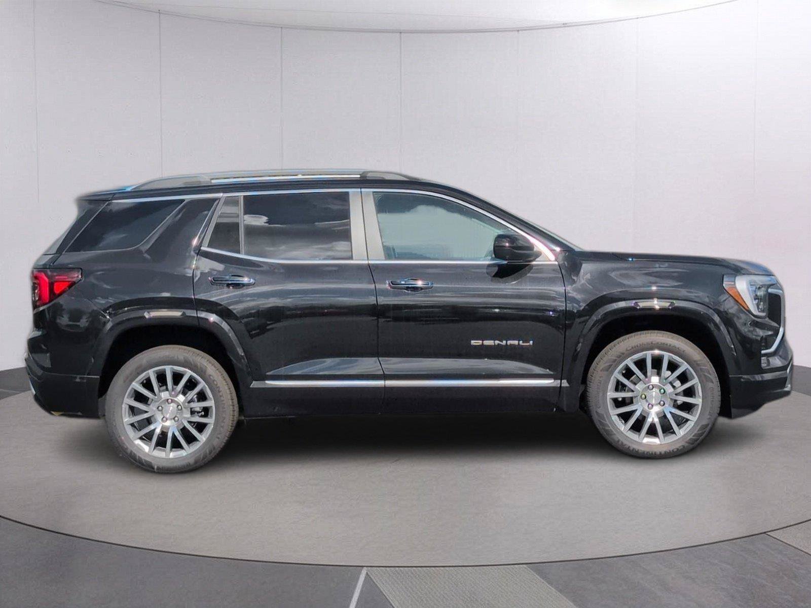 New 2026 GMC Terrain Denali w/ LPO, Floor Liner Package AWD/4WD image 8