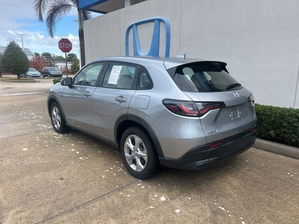 Used 2023 Honda HR-V LX image 6