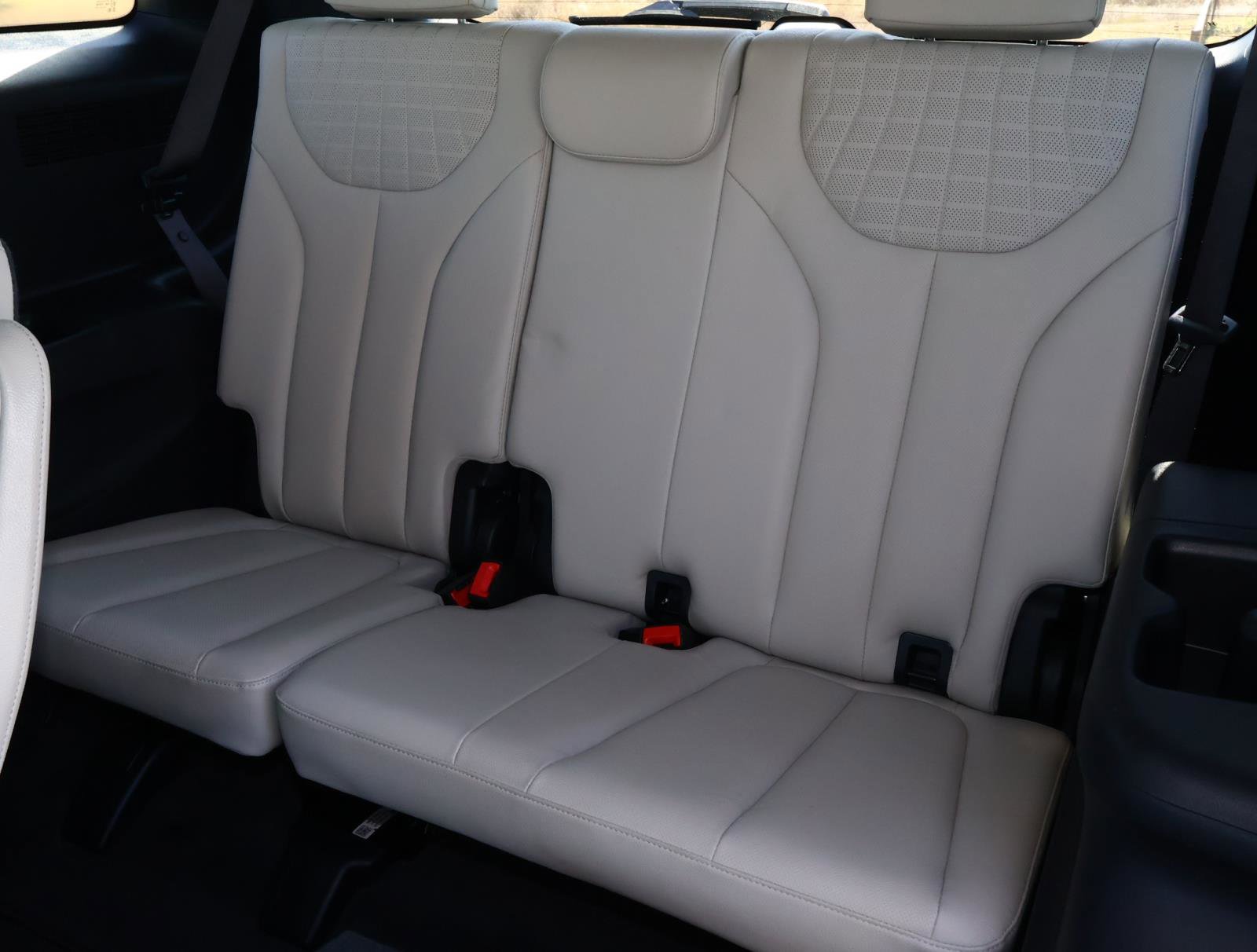 Used 2023 Hyundai Palisade Limited FWD image 23