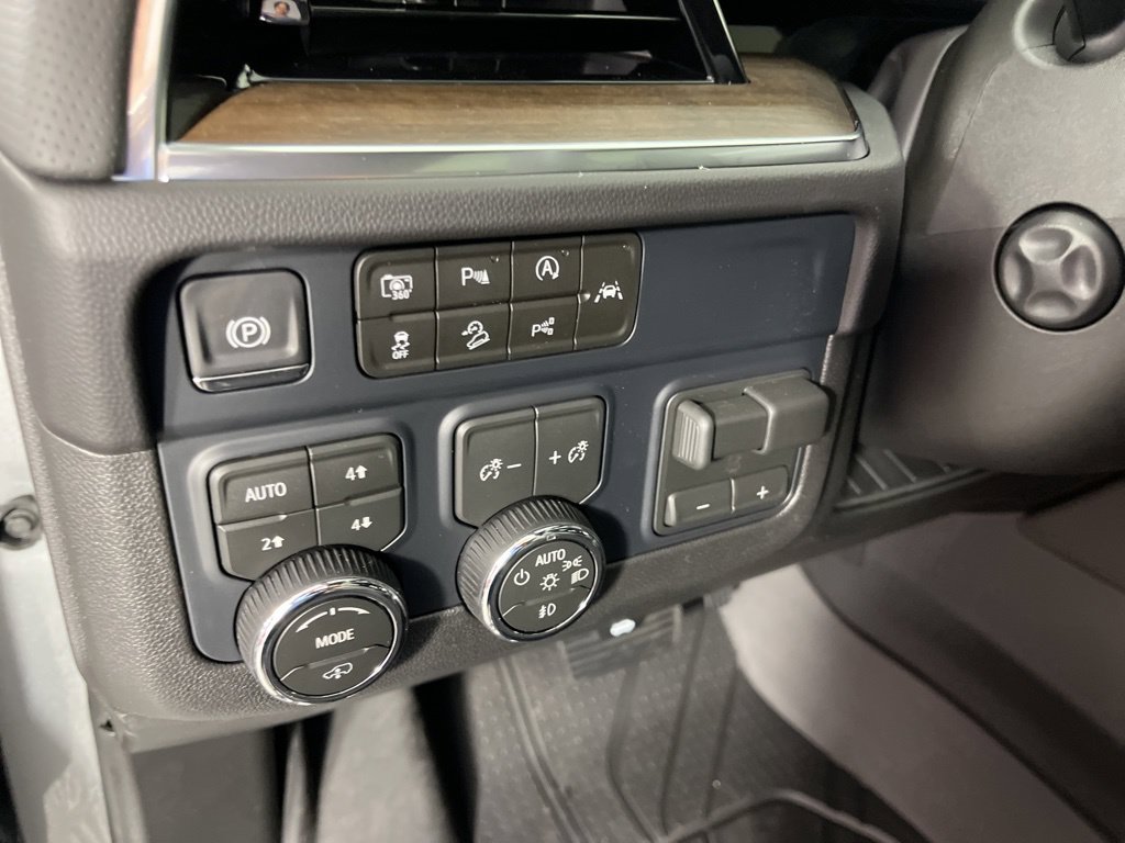 New 2026 Chevrolet Tahoe High Country AWD/4WD image 31