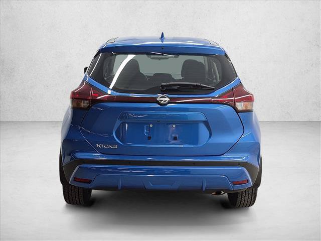 Used 2023 Nissan Kicks S FWD image 7