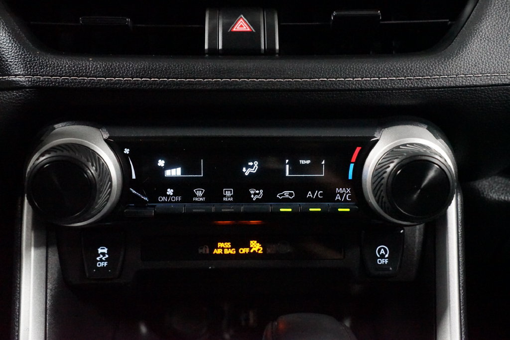 Certified 2025 Toyota RAV4 LE FWD image 20