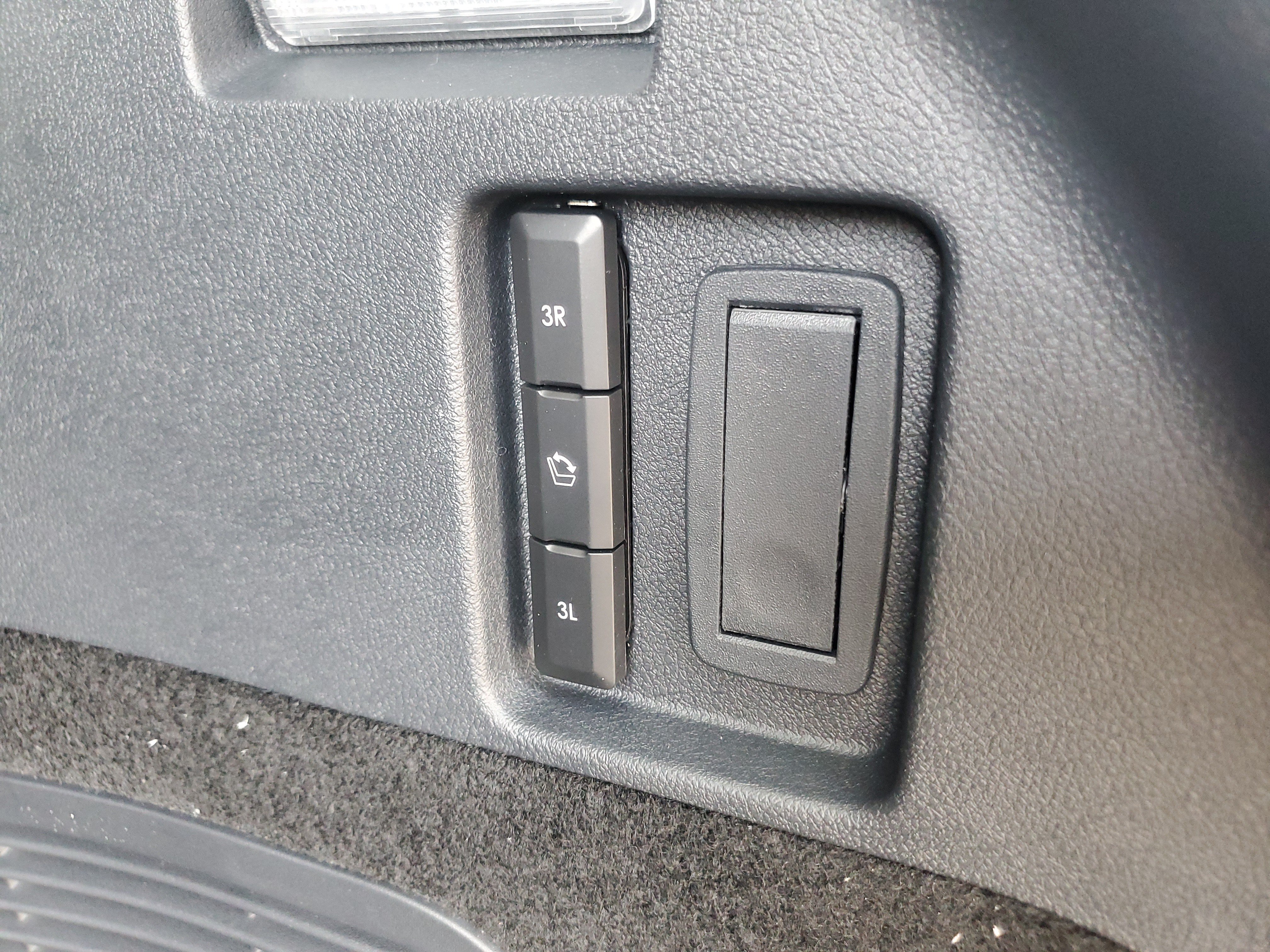 New 2026 Lincoln Aviator Reserve AWD/4WD image 30