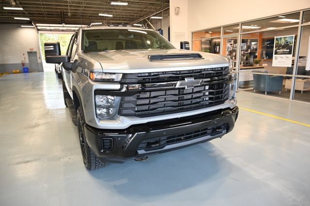 New 2026 Chevrolet Silverado 2500 Custom w/ Custom Value Package AWD/4WD image 3