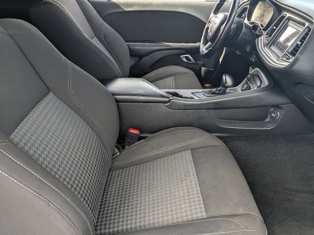 Used 2022 Dodge Challenger SXT w/ Blacktop Package image 11