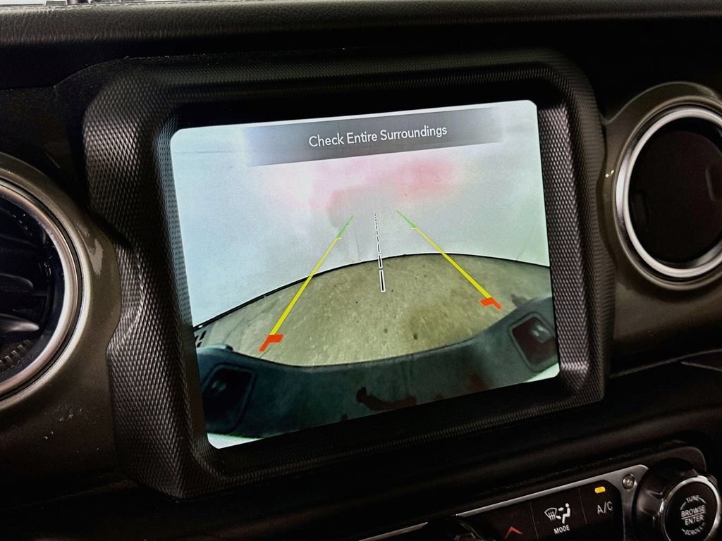 Used 2023 Jeep Gladiator Overland AWD/4WD image 11