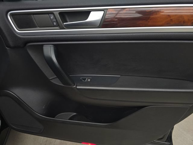 Used 2012 Volkswagen Touareg VR6 AWD/4WD image 28