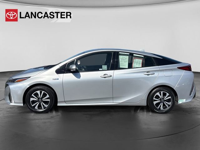 Certified 2017 Toyota Prius Prime Plus w/ Preferred Accessory Package FWD image 4