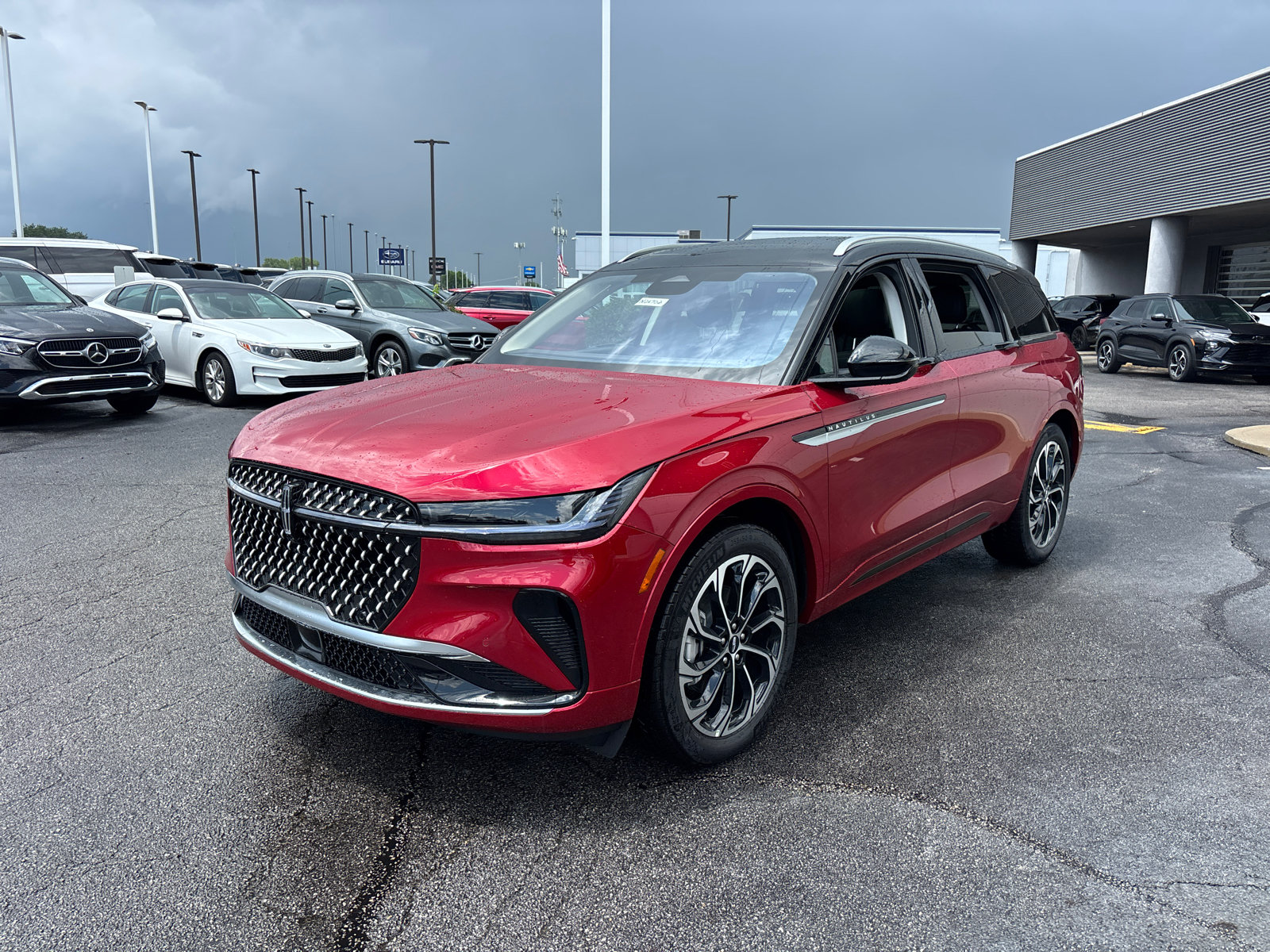 New 2026 Lincoln Nautilus Reserve AWD/4WD image 3