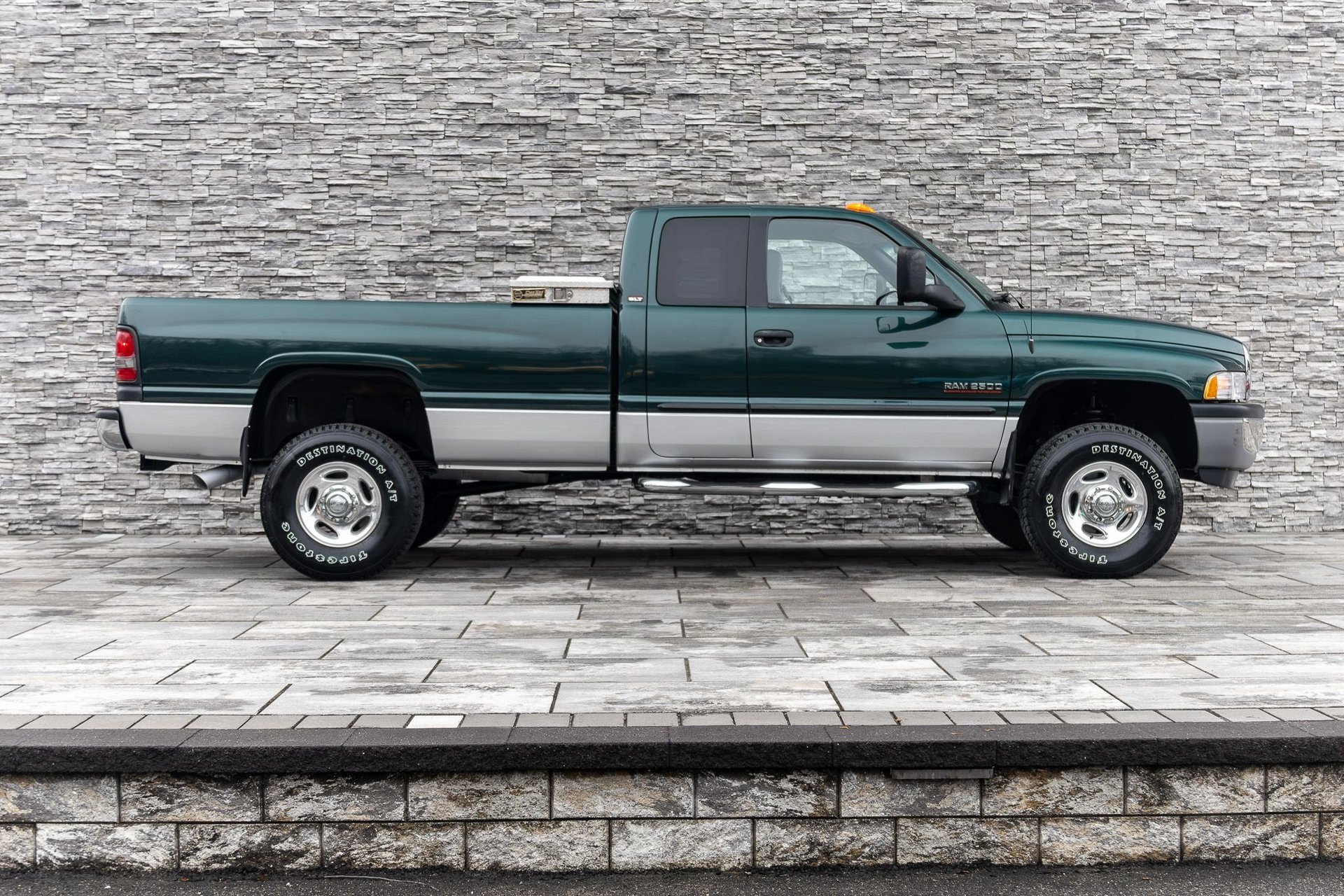 Used 2001 Dodge Ram 2500 Truck 4x4 Quad Cab image 12