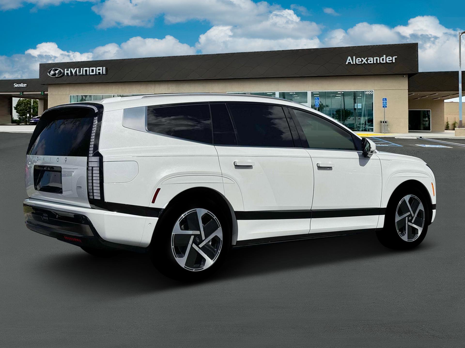 New 2026 Hyundai Ioniq 9 Calligraphy image 7