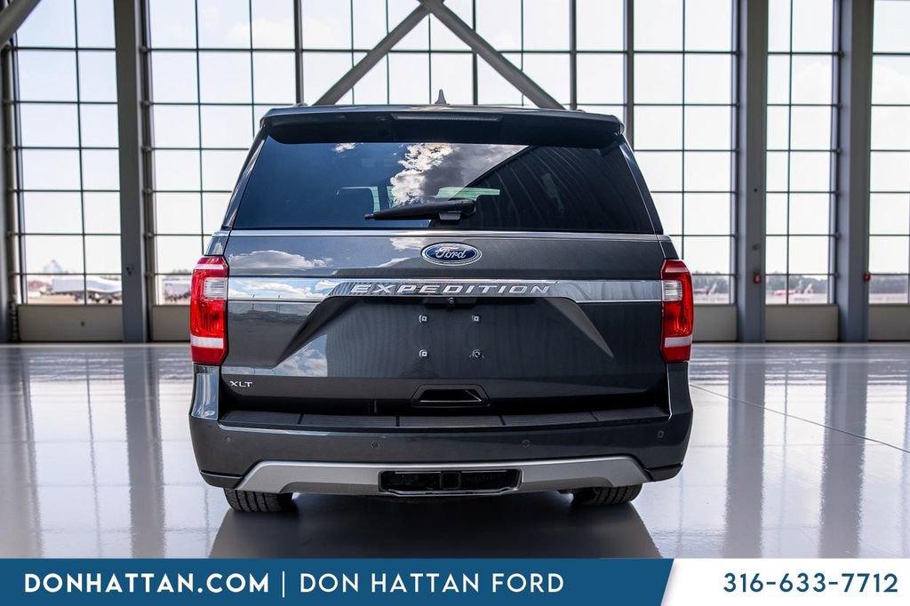 Used 2020 Ford Expedition XLT w/ Equipment Group 202A AWD/4WD image 39