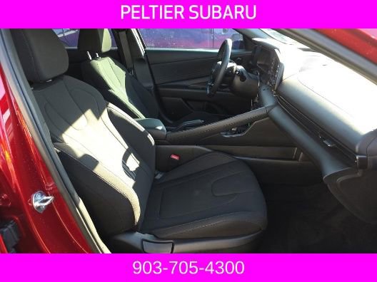 Used 2025 Hyundai Elantra Sport FWD image 11