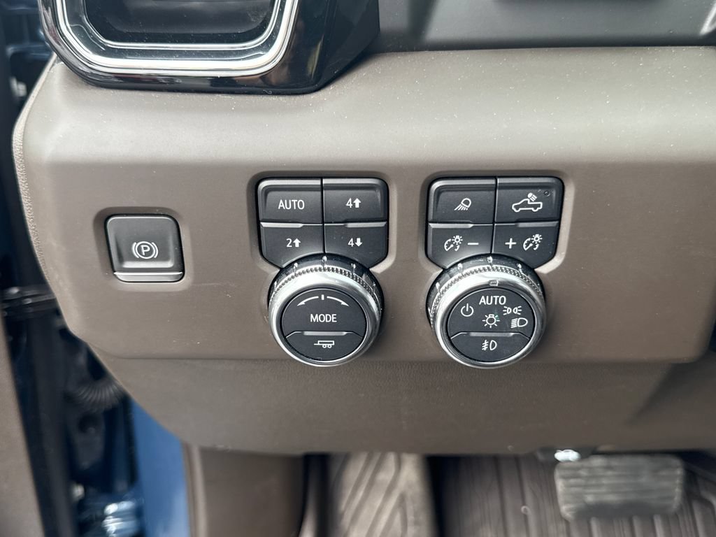 Certified 2024 GMC Sierra 1500 Denali w/ Technology Package AWD/4WD image 17