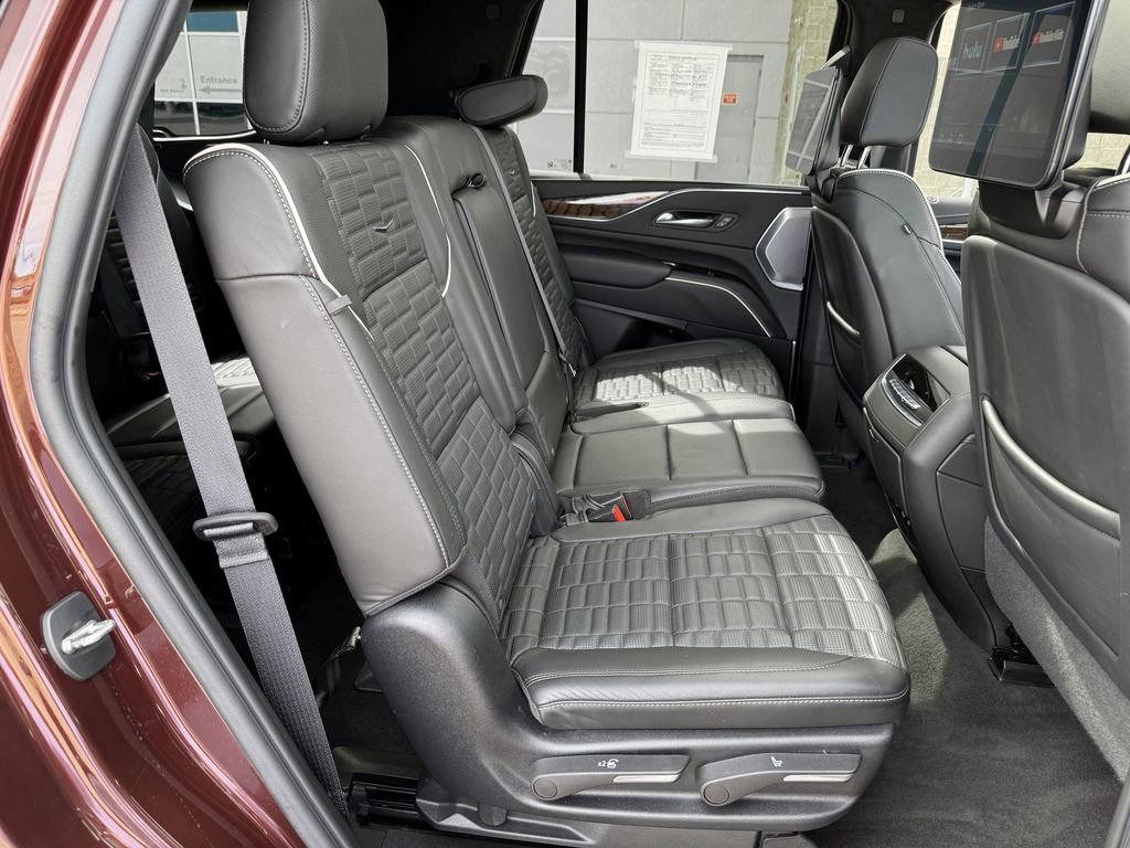 Used 2023 Cadillac Escalade Sport Platinum image 30