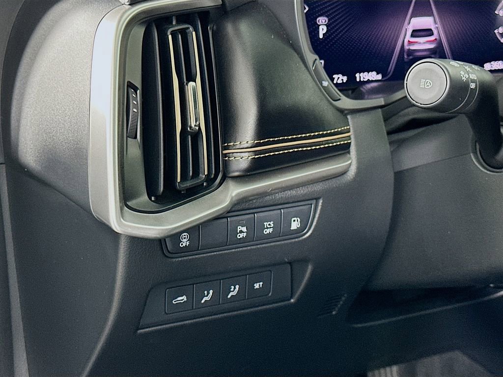 Used 2025 MAZDA CX-90 Plug-In Hybrid w/ Premium Plus image 10