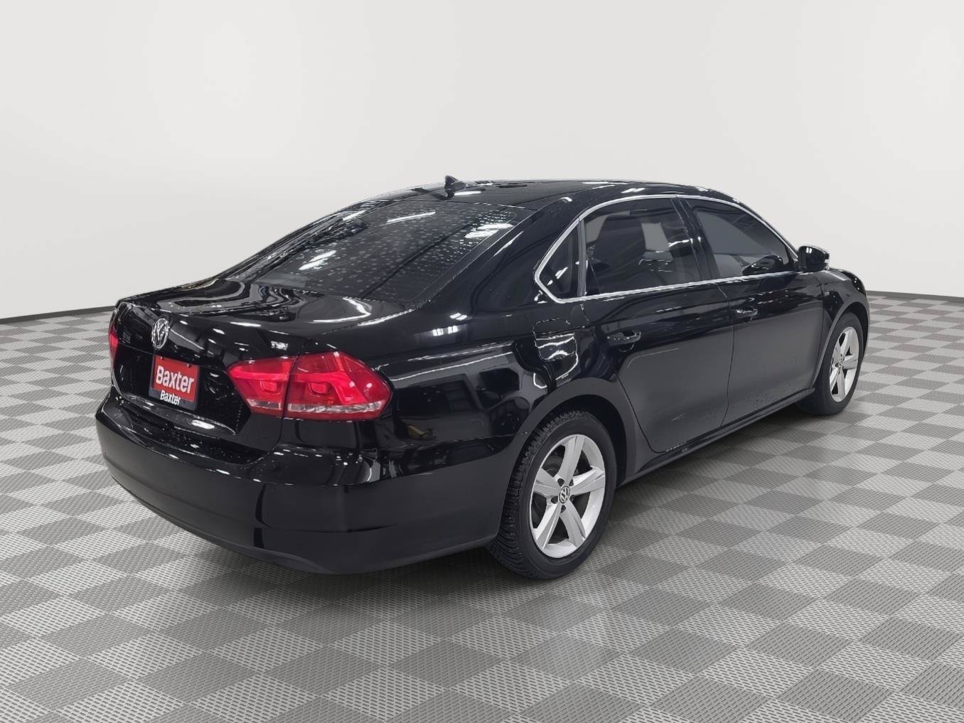 Used 2015 Volkswagen Passat 1.8T Limited Edition FWD image 3