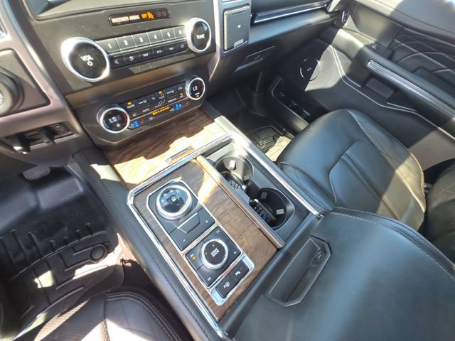 Used 2020 Ford Expedition Platinum AWD/4WD image 18