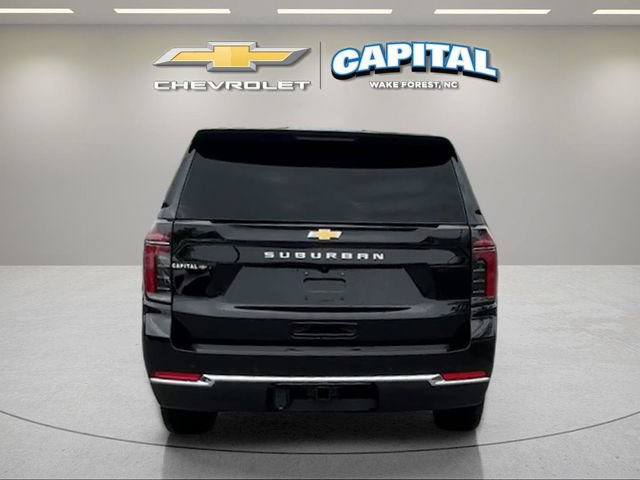 Used 2026 Chevrolet Suburban LS RWD image 4